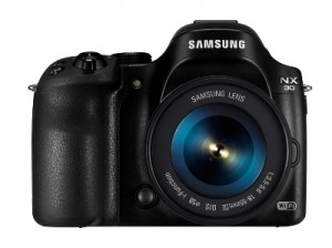 Samsung NX30 and 18-55mm_front