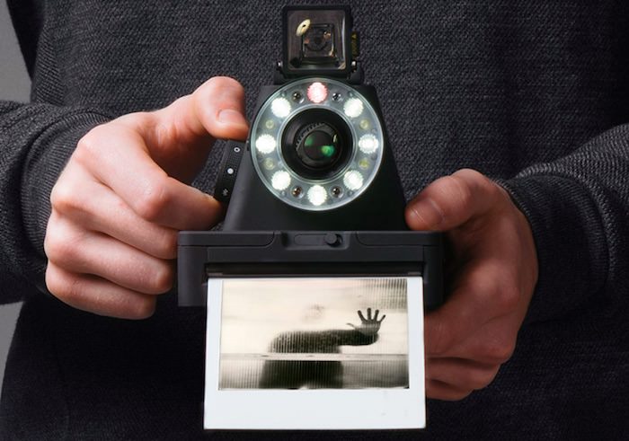 fotocamera-impossible-l-1-analogica-polaroid