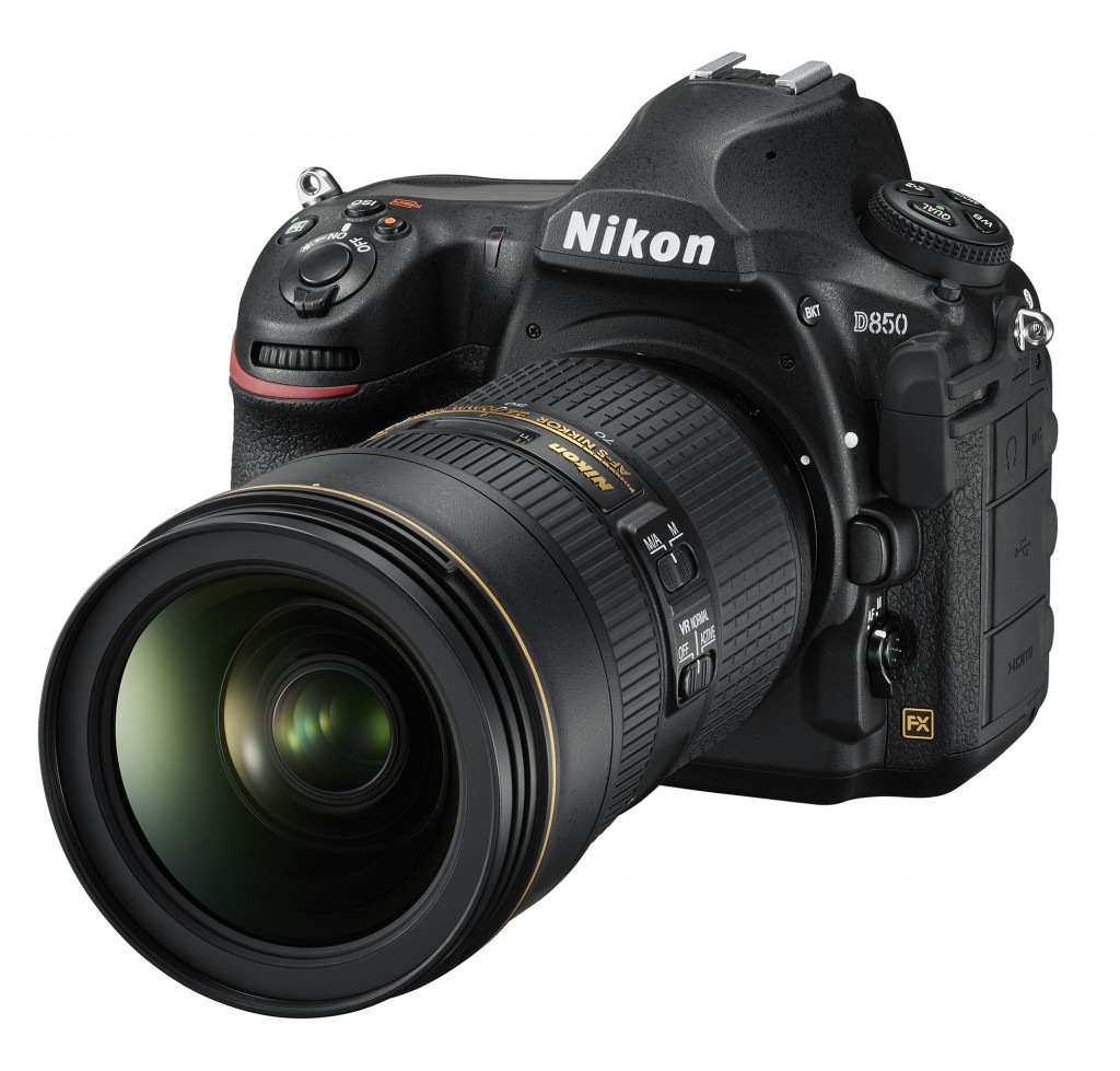 Nikon D850_24_70E_front34l