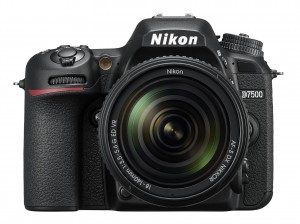 Nikon D7500_18_140_front